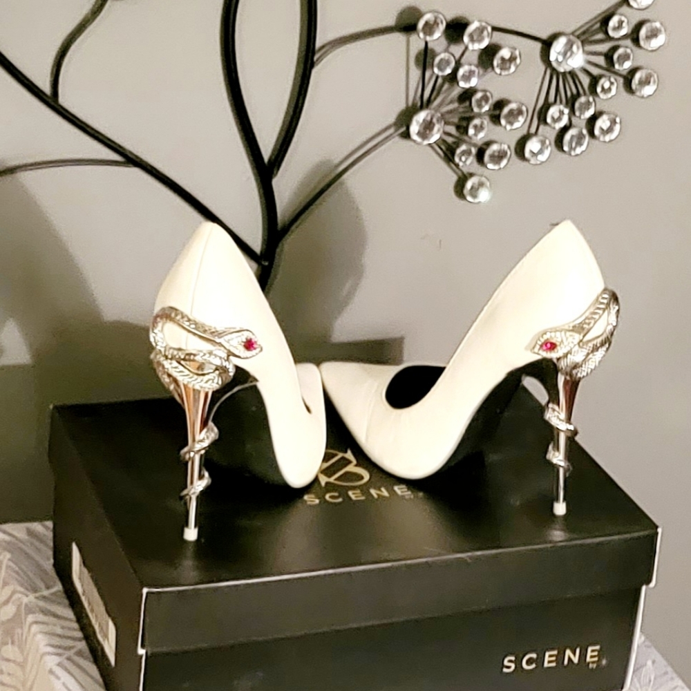 Shoes - Picture 3 of 3